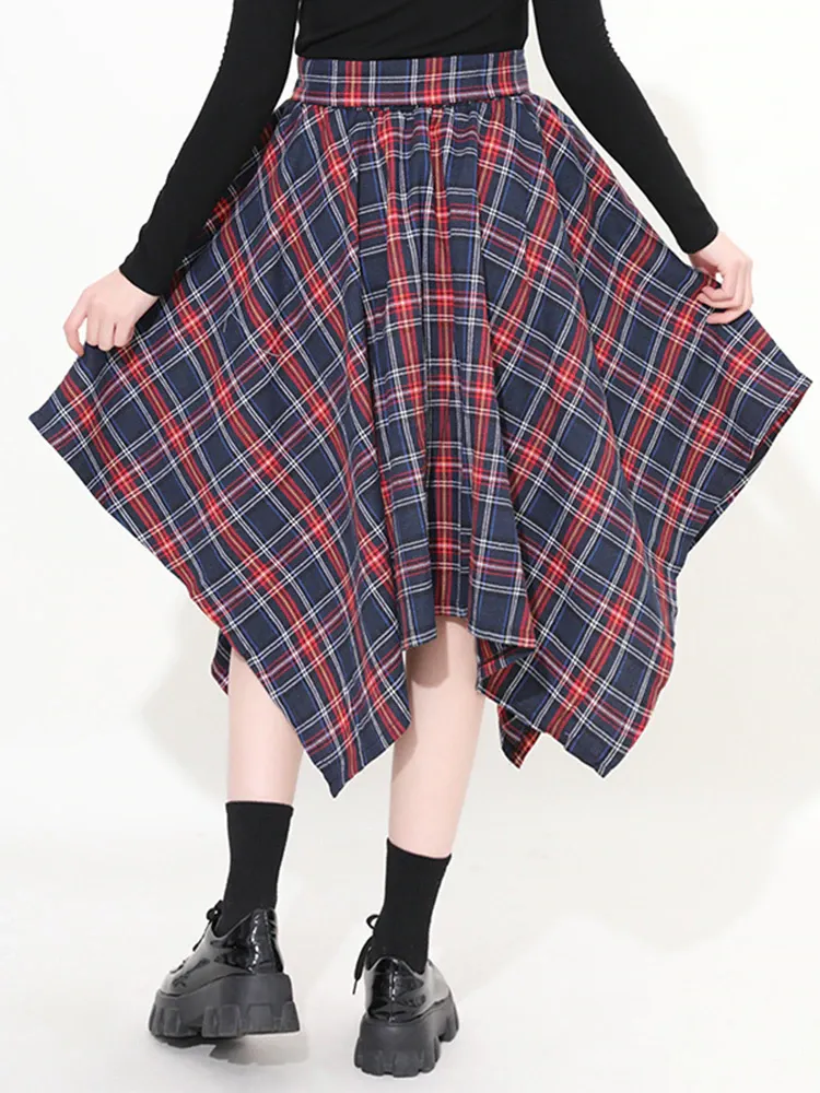 Aitana Plaid Picnic Skirt - Navy