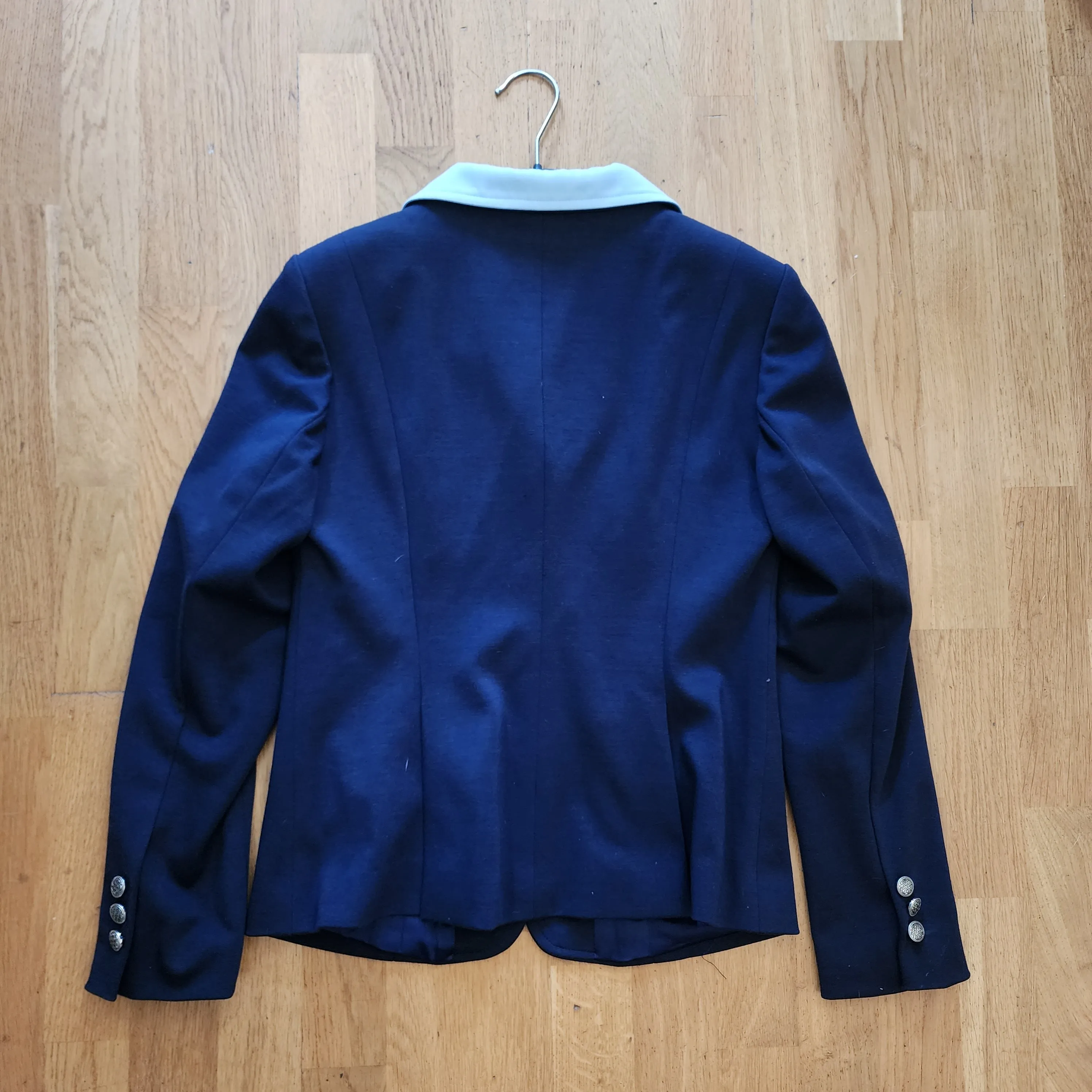 AJSA navy wool Show Jacket, ladies size 6 to 8 (girls size 12/14)