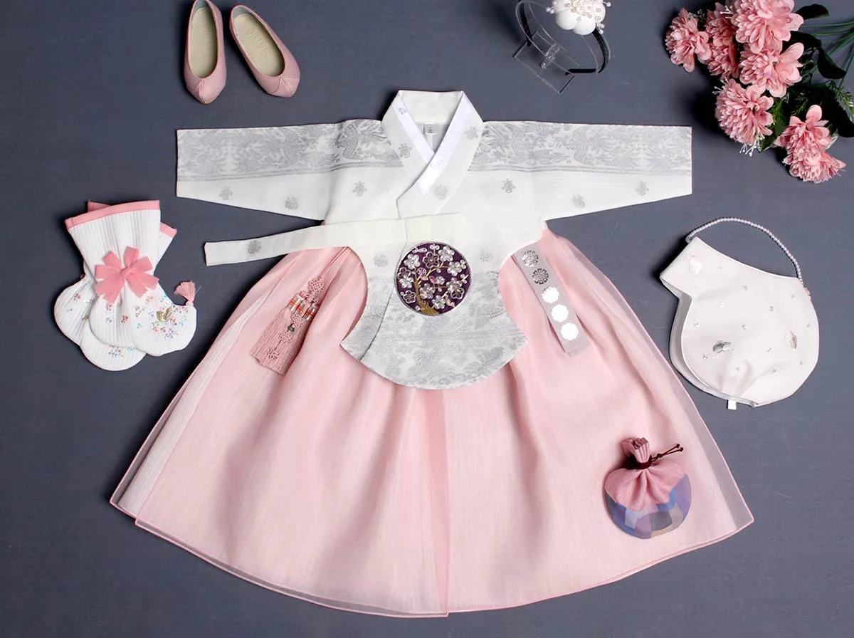 Beautiful Baby Girl Hanbok in White & Pink