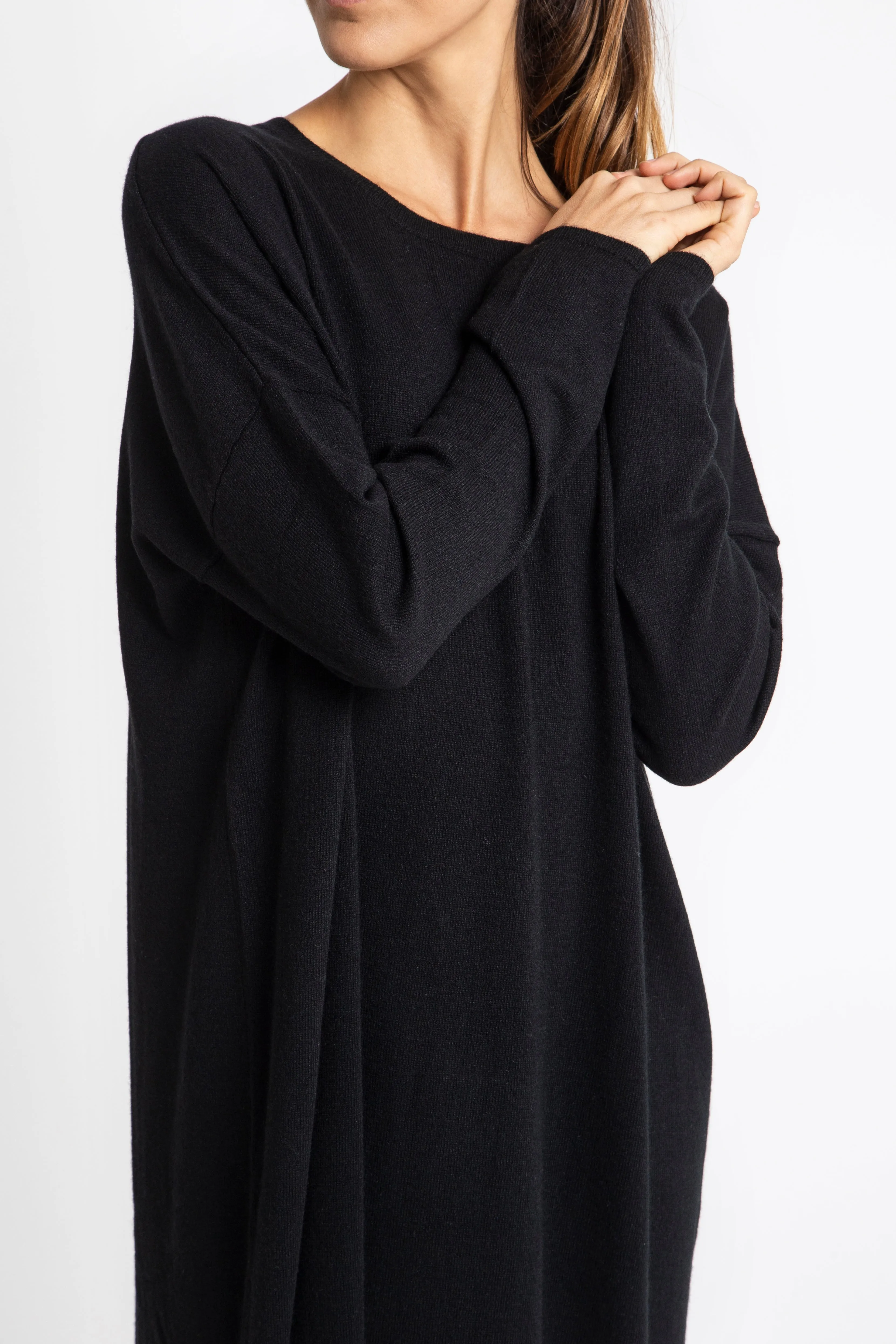 Cashmere Lena Jumper Dress in Black (low stock)