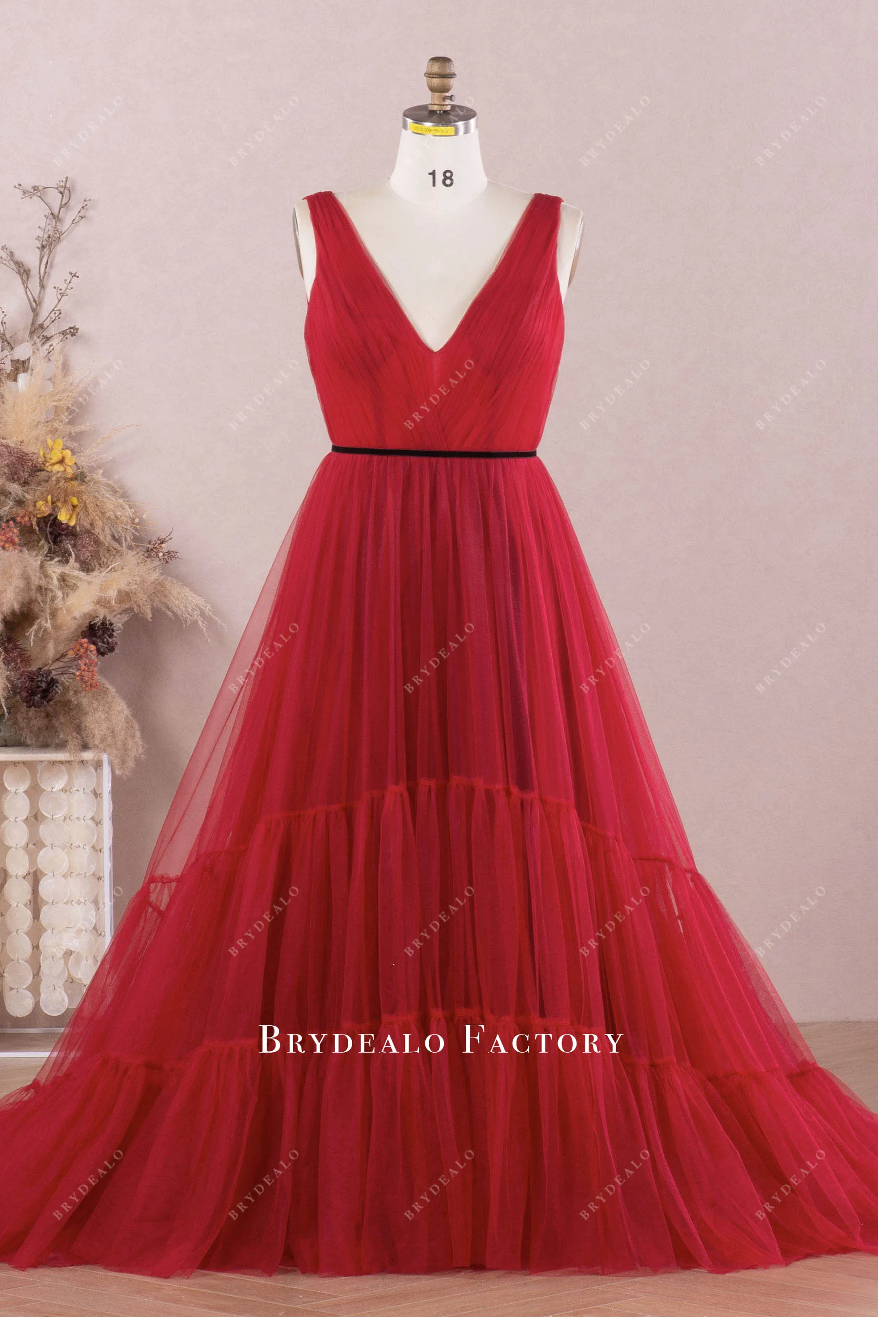 Elegant Burgundy Tulle Bridesmaid Dress