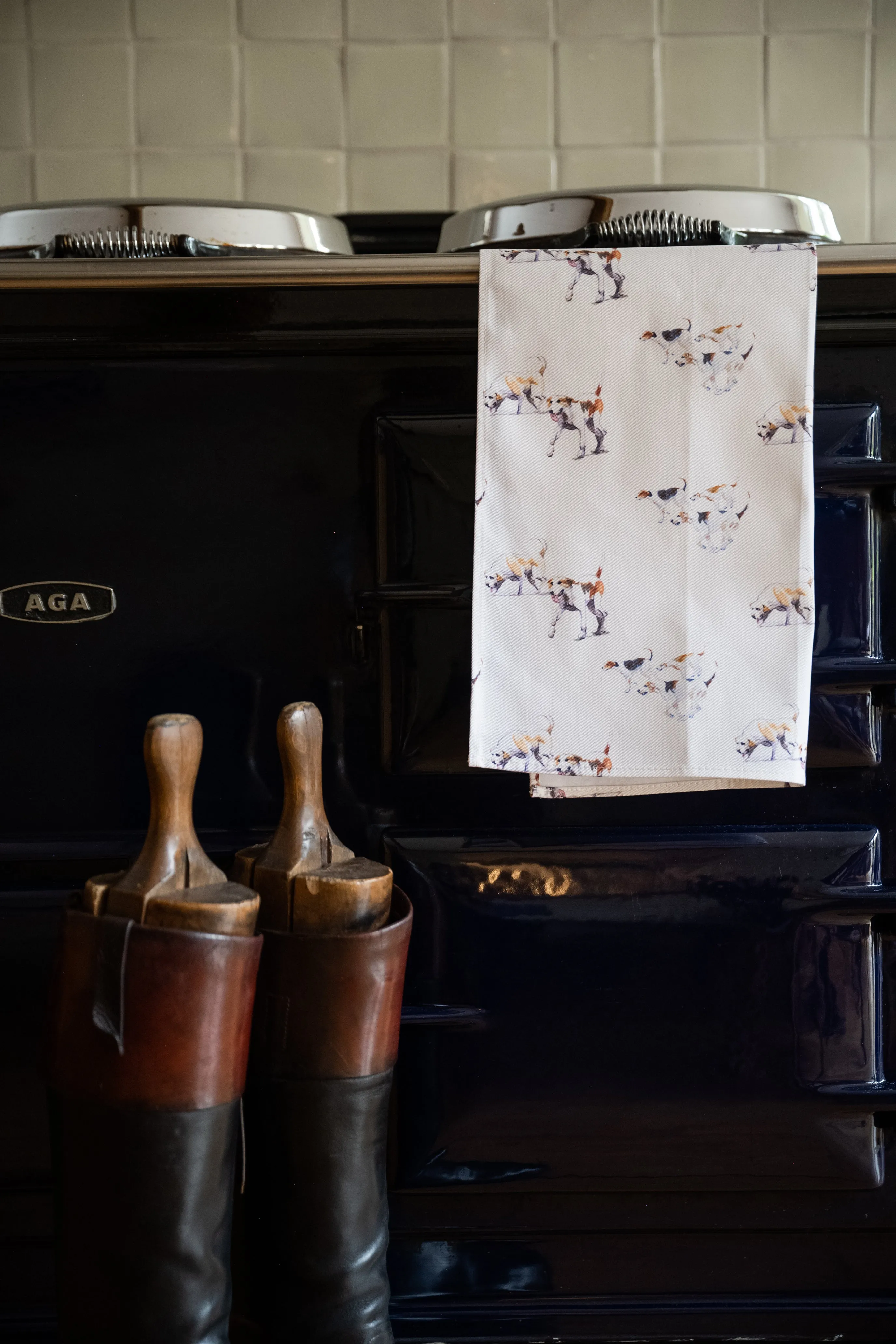 Glaze & Gordon 'The Hounds' Tea Towel