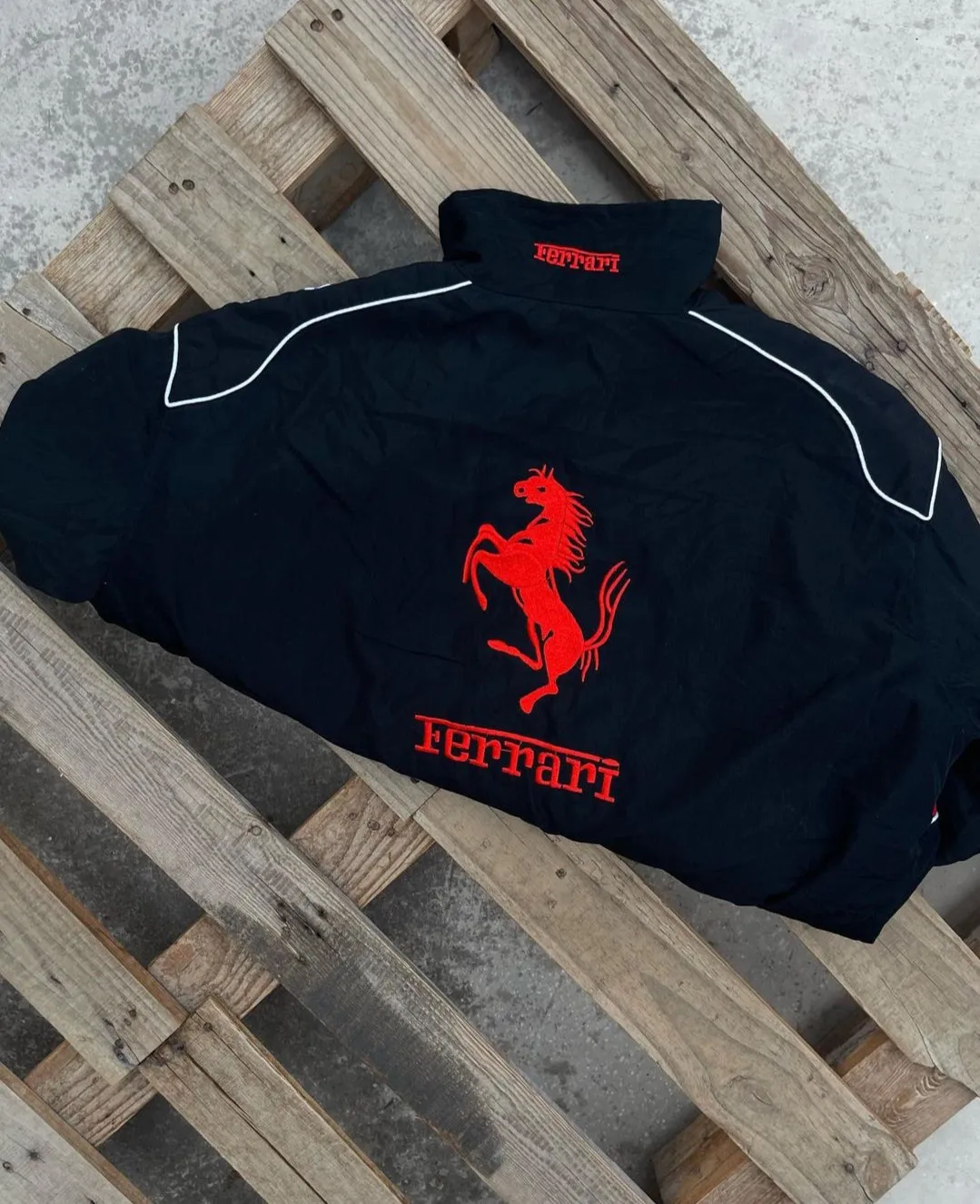 Iconic Ferrari F1 Vintage Racing Jacket For Mens & Women - Limited Edition