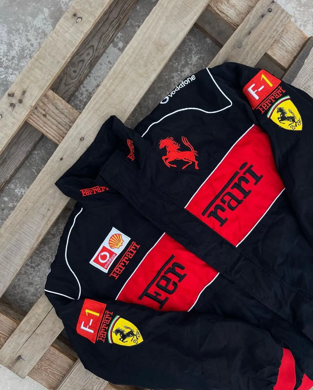 Iconic Ferrari F1 Vintage Racing Jacket For Mens & Women - Limited Edition