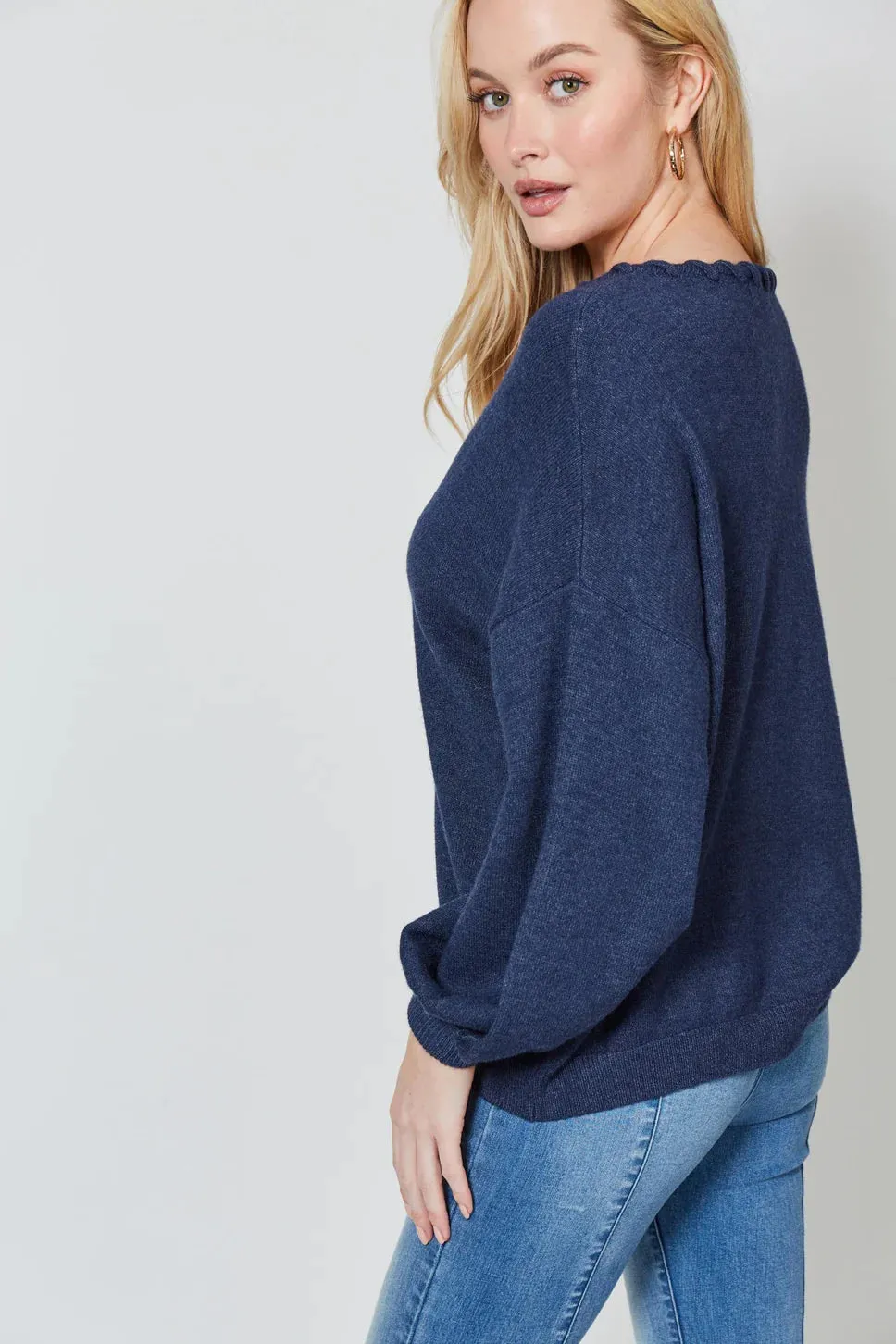 Isle of Mine Ines V Neck Jumper