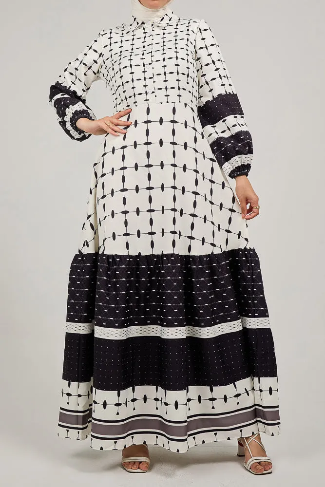 Jorielle Elegance in Monochrome: Polymix Geometric Maxi Dress