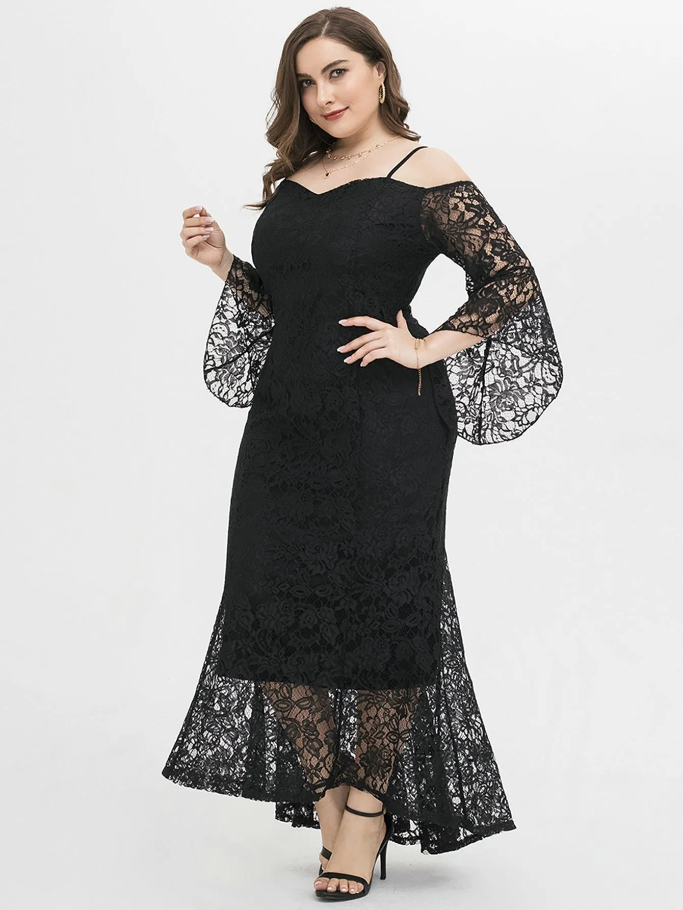 KittenAlarm - COLD SHOULDER PLUS SIZE LACE DRESS