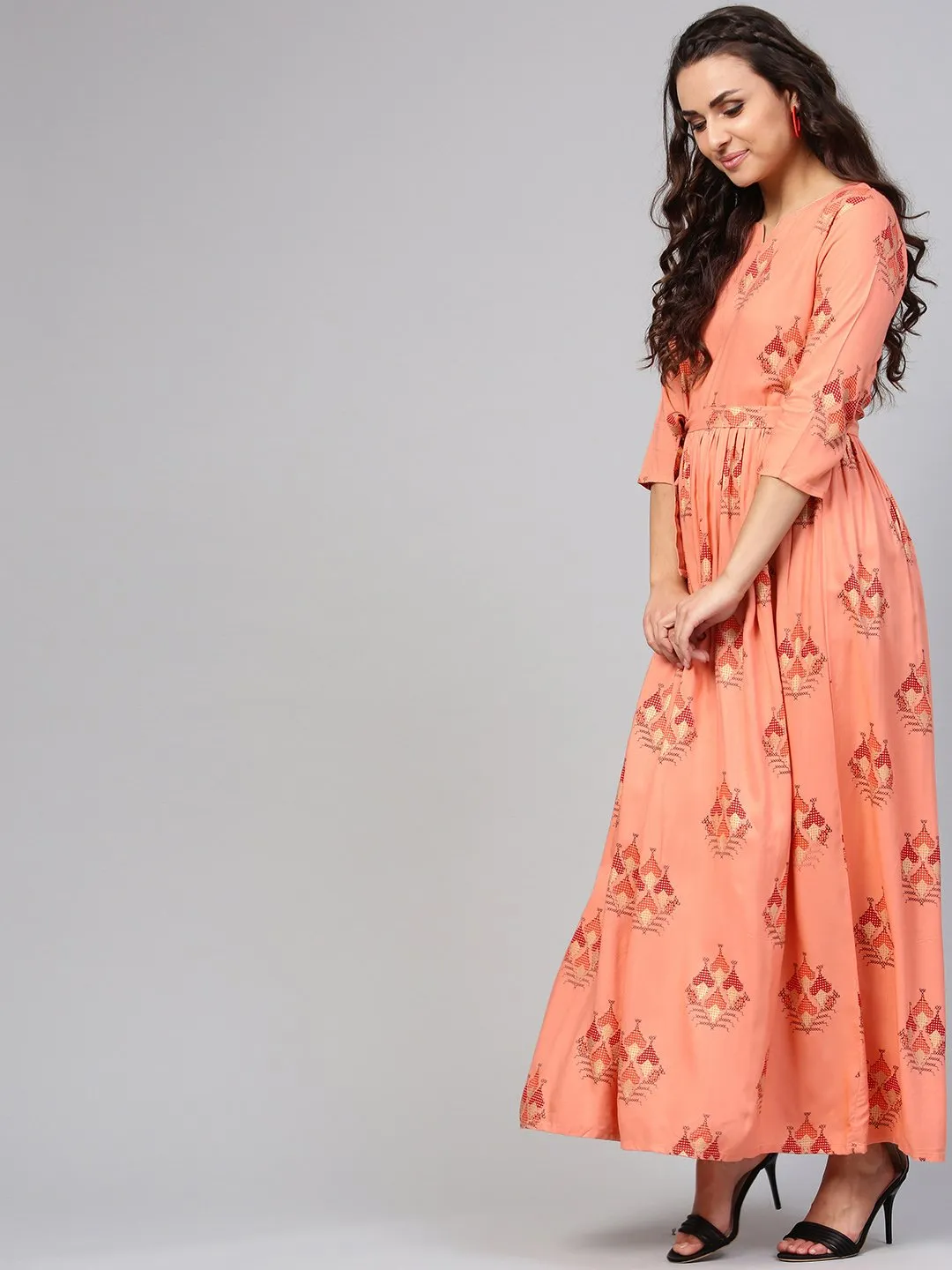 Peach Geometric Maxi Dress With 3/4 Sleeves & Round Neck