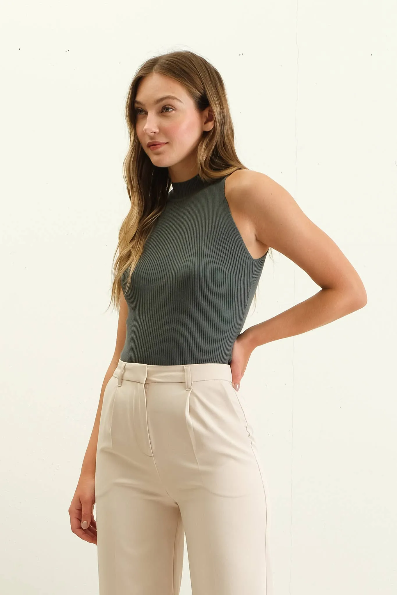 SLEEVELESS MOCK  TOP: DARK GREEN