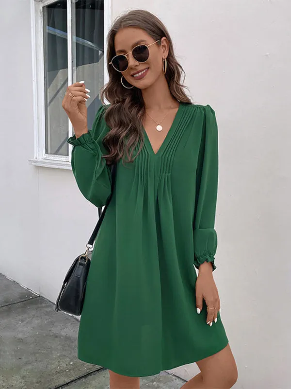 TEEK - Green V-neck Smocked Long-Sleeved Dress