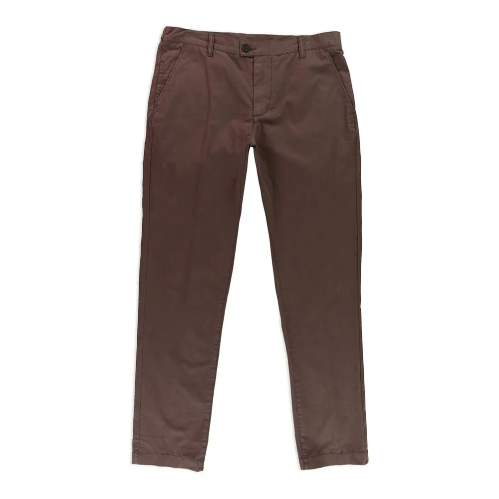 The Everyday Tapered Chino Pant